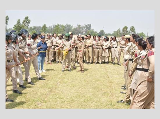 On Mothers' Day, police conducts Special Training Drill for women cops