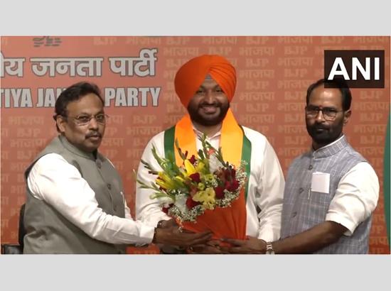 Breaking: Ravneet Singh Bittu joins BJP; Watch Video