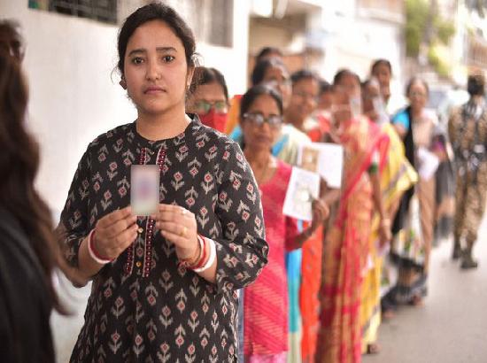 States see substantial increase in voter turnout; Bengal at 32.82 %, Goa at 30.94 % till 11 am