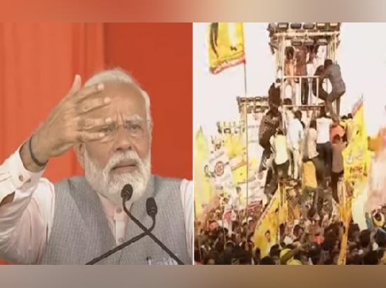 'Your life is precious to us': PM Modi urges people to climb down from light tower during NDA rally 