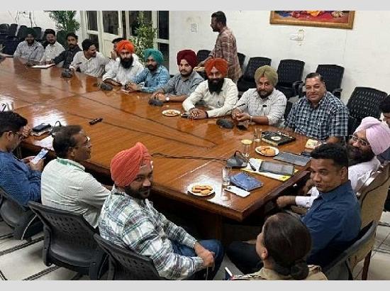 SDM Jasjit Singh Announces a Gift of a Bright Future for Farmers Who Say No to Stubble Burning
