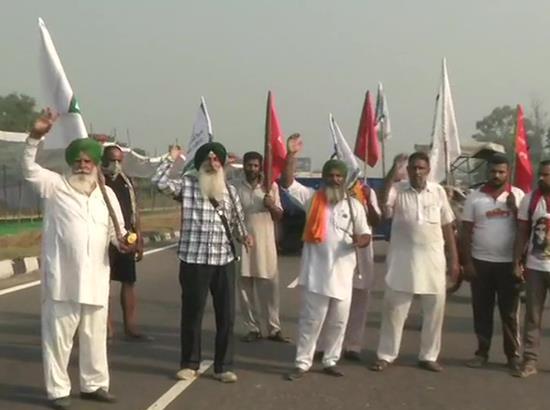 Farmers block Amritsar-Delhi National Highway near Phillaur