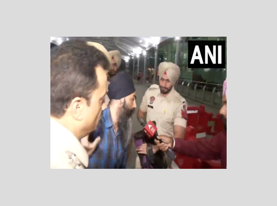 Punjab police brings Amritpal's close aide Papalpreet Singh to Amritsar airport, sent to Assam
