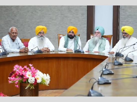 Punjab Vidhan Sabha Opens Its Doors to Students; CM Mann Encourages Them to Dream Big
