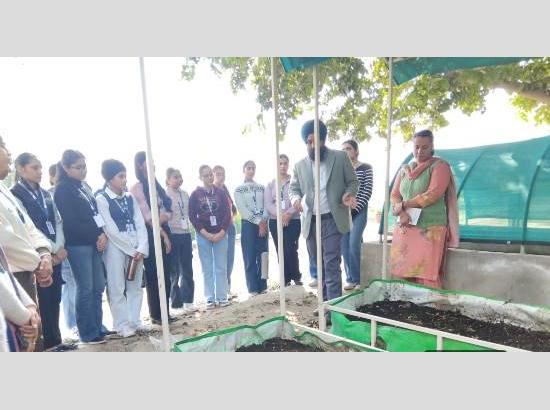 From Classroom to Field: DSCW Zoology students explore sustainable practices at KVK