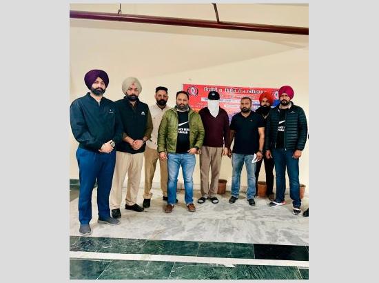 Rs. 14 Lakh cash recovered from SDM arrested by Vigilance Bureau