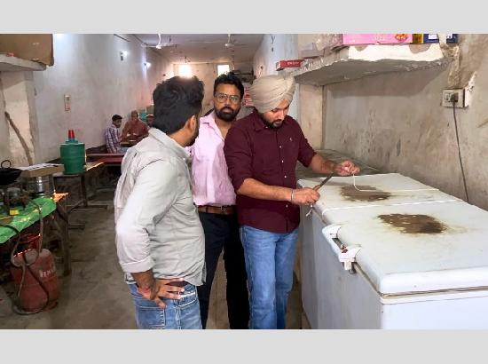 Food Safety Dept finds improvement at Baj Wala Chowk; 140 kg unsafe 'cheese' destroyed