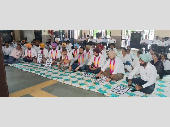 Ferozepur Bar intensifies LADC protest, urges nationwide indefinite 'No Work' strike