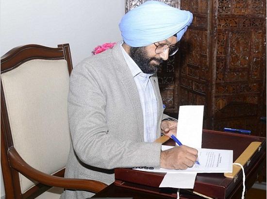 Senior PCS Harjeet Sandhu joins as Joint Secretary Punjab Mandi Board 