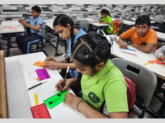 No-Bag Day at VWS: Blending skills, sports & communication for all-round student growth