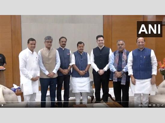 Big Revolt in AAP: Seven MPs quit party, announce move to join BJP; Watch Video 