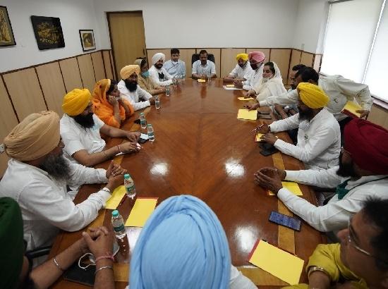  Kejriwal holds discussion with Punjab MLAs to prepare for assembly polls-2022