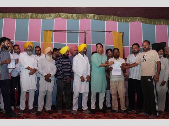 Aman Arora distributes Rs 2.60 crore grants for 59 development projects in 40 Sunam villages