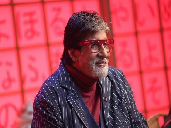 Amitabh Bachchan turns 82, receives heartfelt birthday wishes from Kajol, Maniesh Paul