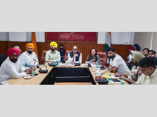 Anil Thakur, VC Punjab Traders Commission reviews traders’ complaints, assures prompt resolution of problems