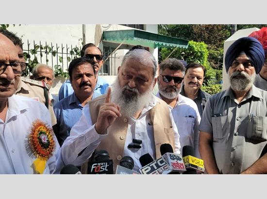 Cabinet Minister Anil Vij opposes Power privatization, says Haryana Govt will challenge regulator’s decision