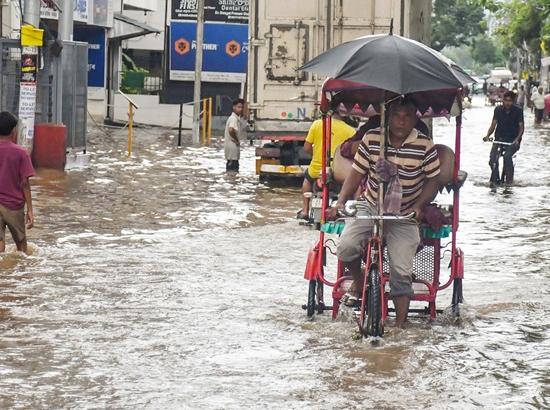 Assam floods: 9 dead, 1.66 lakh affected across 304 villages in Jorhat