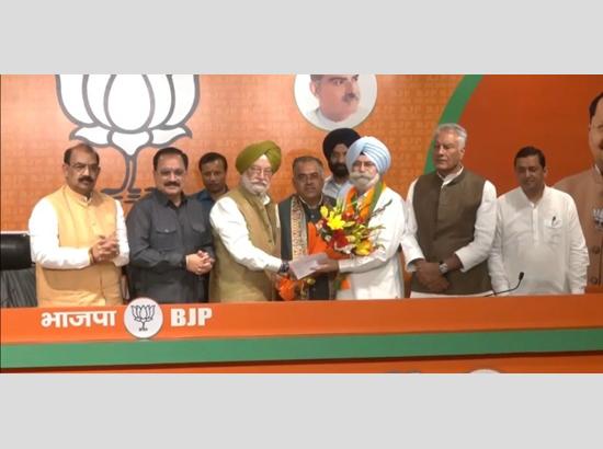 Senior Advocate H.S. Phoolka joins BJP; Watch Video 