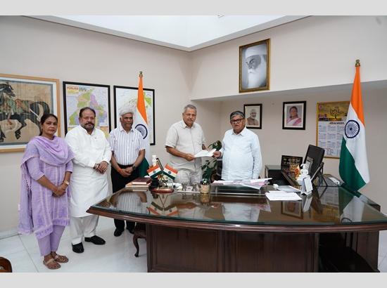 Punjab BJP delegation meet Gov Kataria, seeks 50 additional MBBS, PG seats; Watch Video