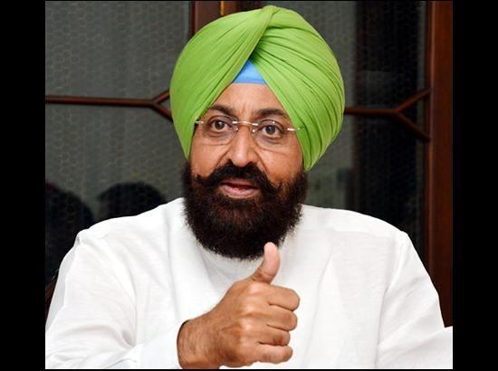 Partap Bajwa condemns Modi Govt's decision to re-appoint Chandigarh Advisor as Chief Secretary; Watch Video 