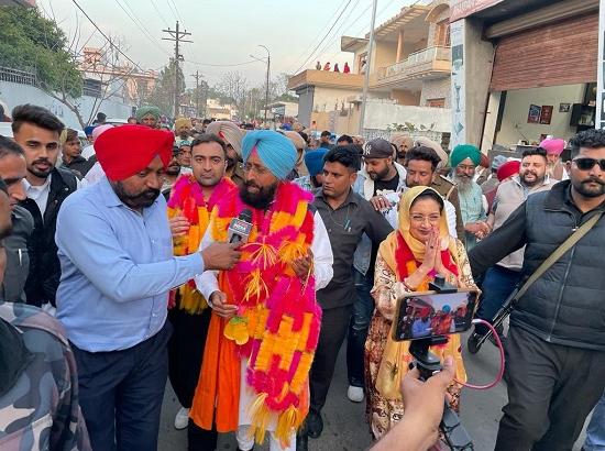 Partap Bajwa wins from Qadian, thanks people for love & support (View Pics) 
