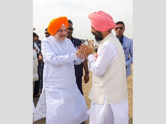 BJP’s ‘Badlaav Rally’ in Moga draws huge support; Pritpal Singh Baliawal welcomes Amit Shah