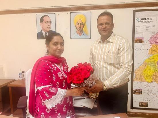 Backfinco Chairman Sandeep Saini meets Cabinet Minister Dr. Baljit Kaur