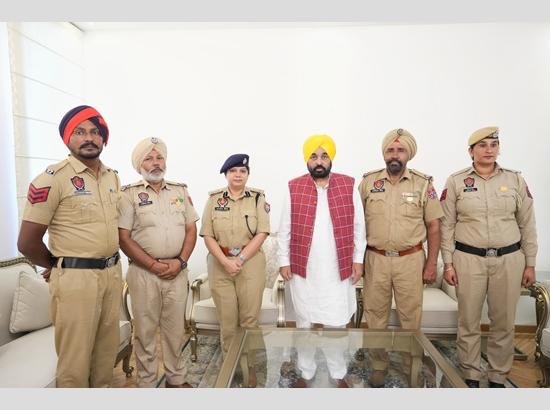 CM Mann announces CM Rakshak Padak for four cops who saved 11 lives in Bathinda