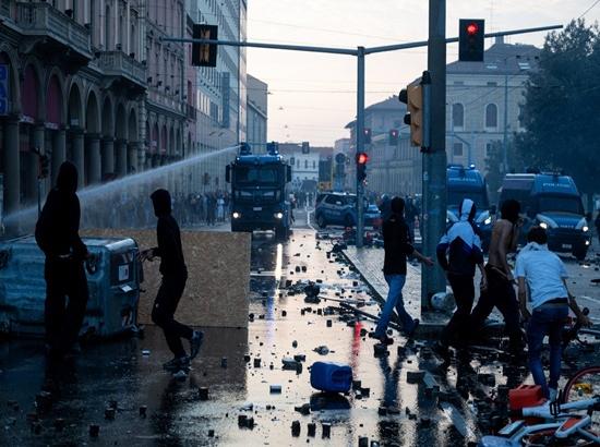 “Demonstrating is a right, setting cities ablaze is not”: Meloni condemns violent protests over inflation in Milan, Bologna