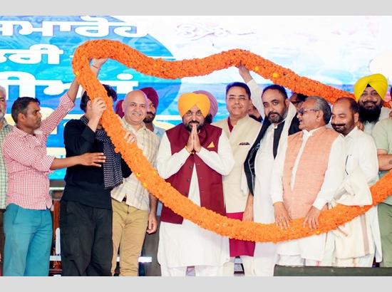 Punjab Govt transfers financial aid to 35.5 lakh more women, taking total beneficiaries to 68.5 lakh; Watch Video  