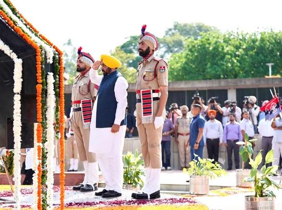 CM Mann pays tributes to Kargil War heroes, says their supreme sacrifice will continue to inspire generations