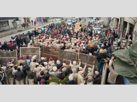 Jalandhar Commissionerate Police successfully averts clash between farmers and BJP leaders

