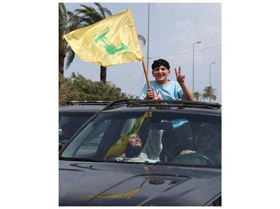 Civilians return home in southern Lebanon after ceasefire, remain hesitant to stay permanently