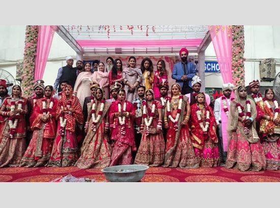 10 couples tie knot at  Wishes and Blessings’ community mass wedding