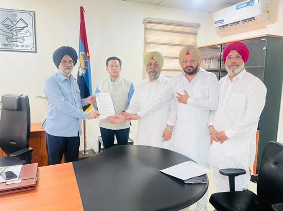 DSGMC delegation meets Uttarakhand DGP over assault on Nihang Sikhs during Hemkunt Sahib Yatra, probe transferred