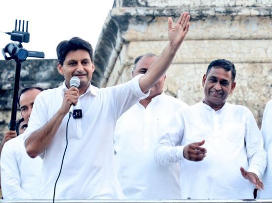 Breaking: Deepender Hooda denies calling Sajjan Kumar a ‘Role Model’, says 1984 riot guilty must face punishment