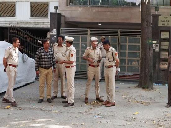 Delhi Police recreate crime scene in IRS officer's daughter murder case