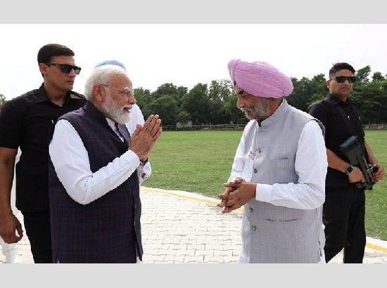 BJP District President Didar Singh Bhatti Welcomes PM Narendra Modi on His Visit to Punjab