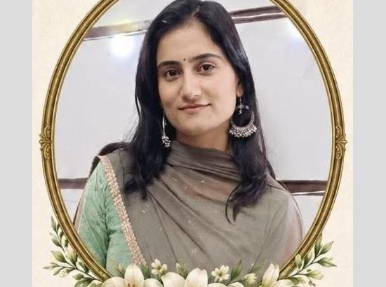 Mohali office murder victim Dimple Khatri cremated in Patiala