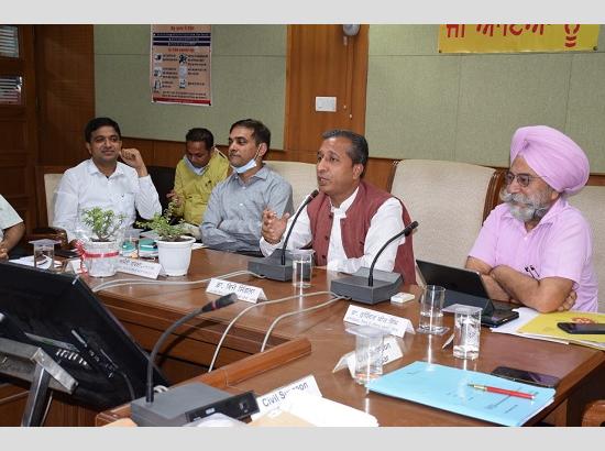 Health Minister Dr. Singla directs Civil Surgeons for rationalization for employees