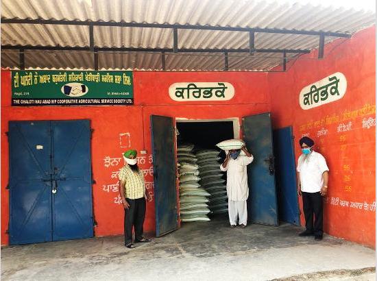 MARKFED, Verka PACSs supplied  Rs.50 lac products during lockdown period in Moga