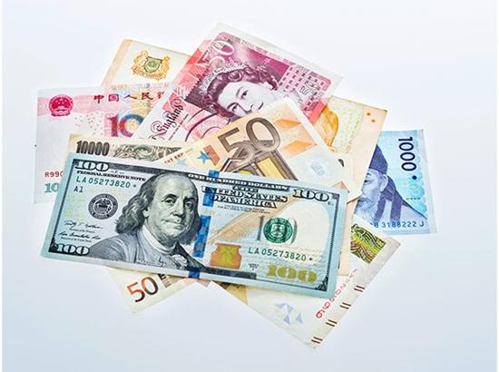India's forex reserves dip about $5 billion in the week ending May 16