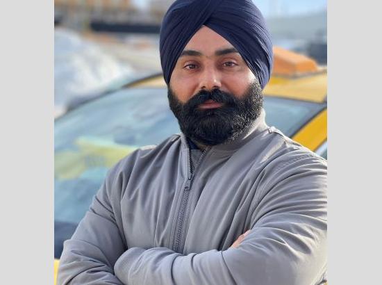 Canada: Sikh Cab driver helps delivery in taxi for pregnant lady, drops them to hospital