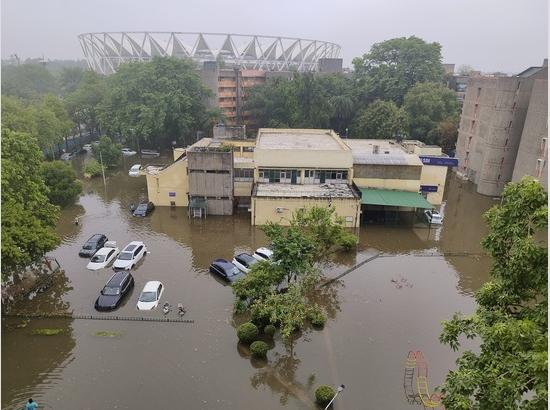 Delhi government to hold emergency meeting over heavy rains, waterlogging in city: Officials (View pics of rains)