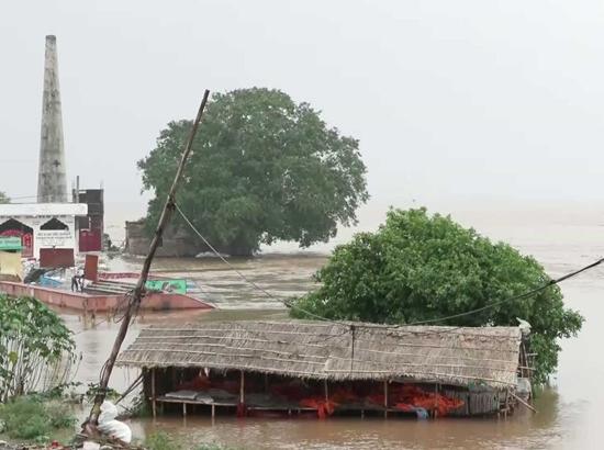 Bihar: Ganga crosses danger mark by 1.91m, flood alert issued