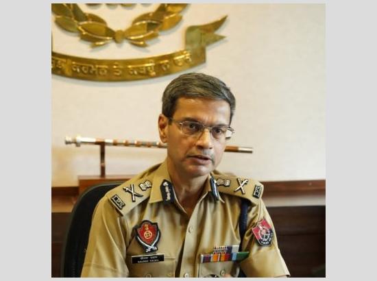 Amritsar police busts cross-border narco-smuggling racket, 2 held with 4.5 kg of heroin

