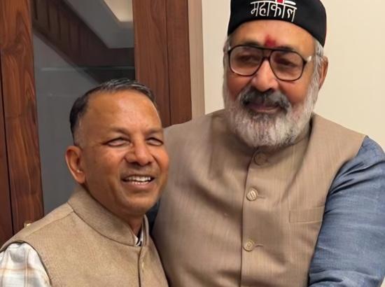 MP Rajinder Gupta meets Union Minister Giriraj Singh, raises concerns of Punjab textile workers, cotton farmers