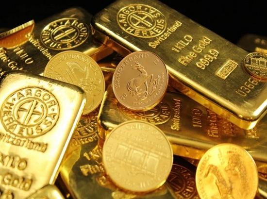 Gold hits record high of Rs 87,210 per 10g amid global economic uncertainty