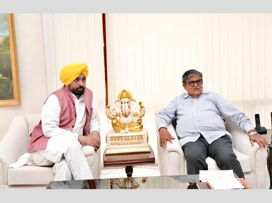 Punjab CM Mann calls on Governor, seeks office space for AAP in Chandigarh