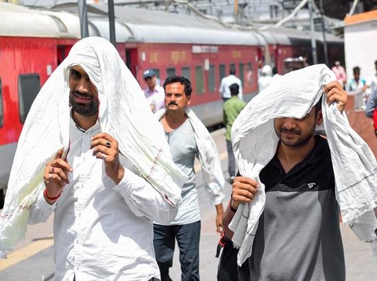 Heatwave Turns Deadly: 16 die of heatstroke, Govt announces Rs 4 lakh relief for victims’ families